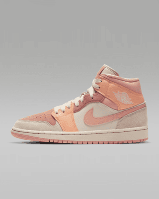 Air Jordan 1 Mid Women's Shoe. Nike LU